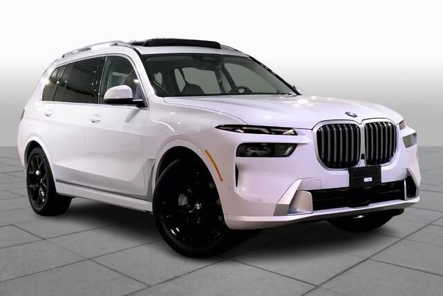2023 BMW X7