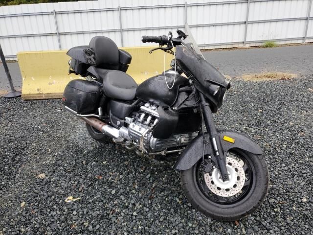 Honda GL1500CF (VALKYRIE INTERSTATE)