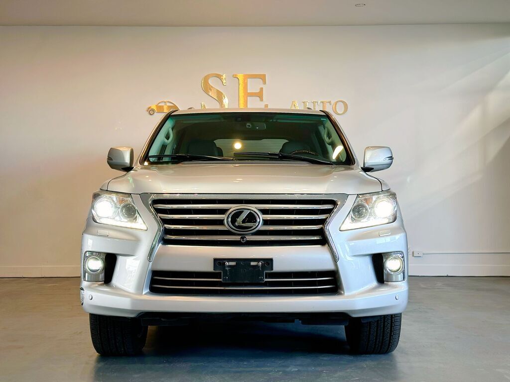 Lexus LX