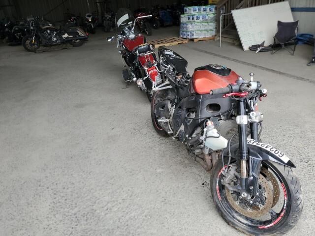 Suzuki GSX-R750