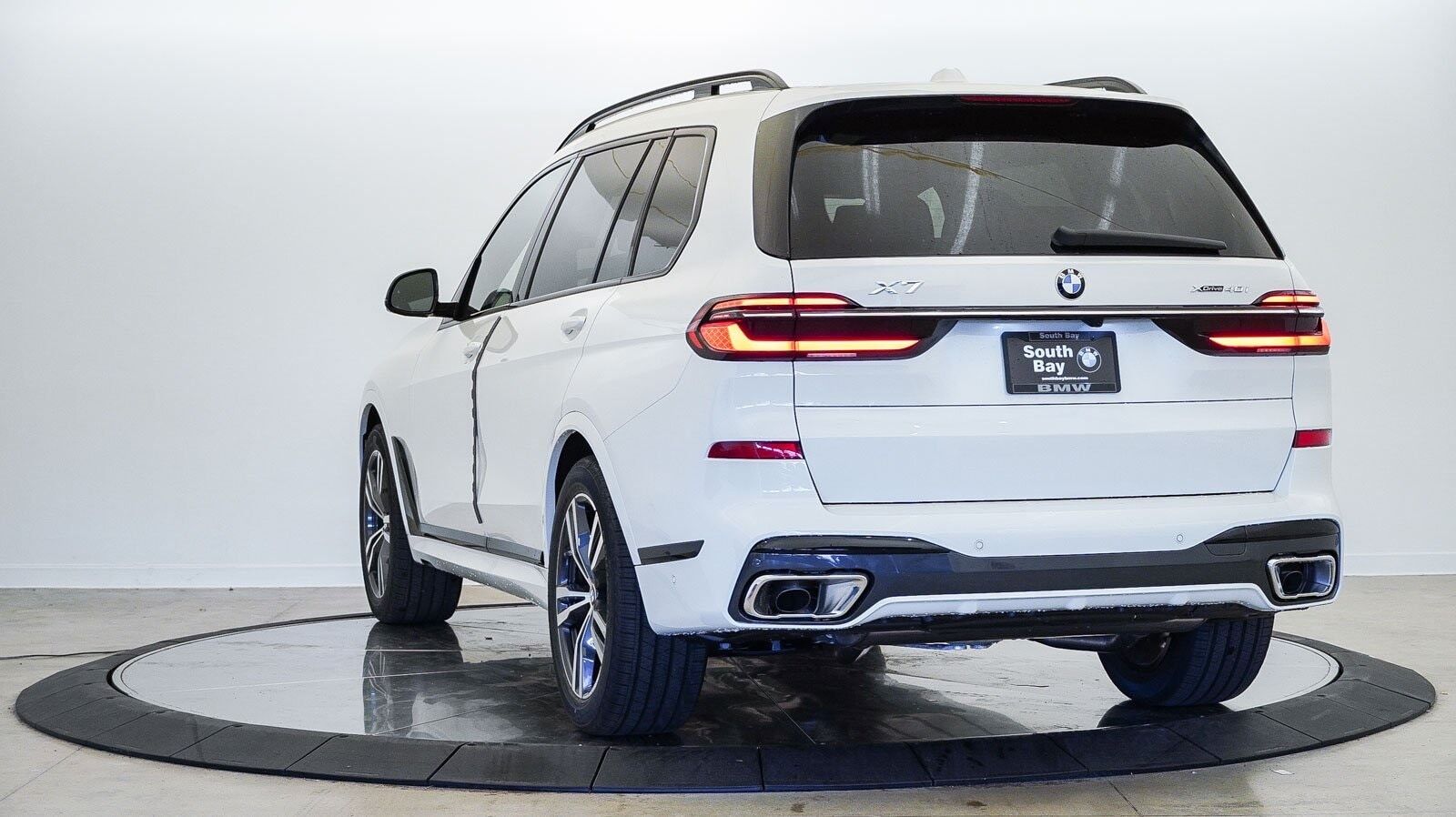 2024 BMW X7