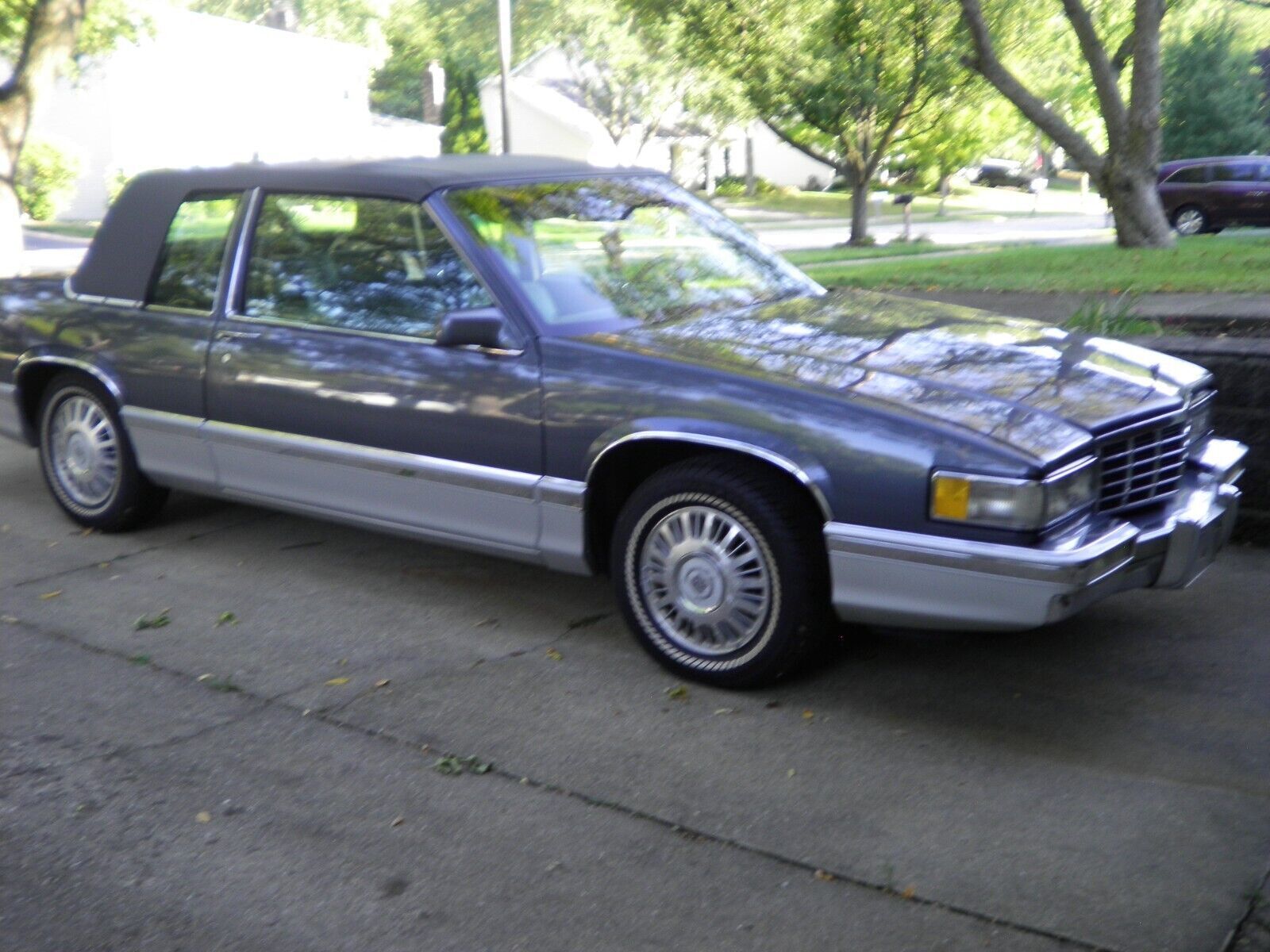 Cadillac Deville