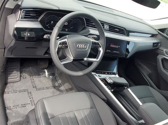 2024 Audi Q8