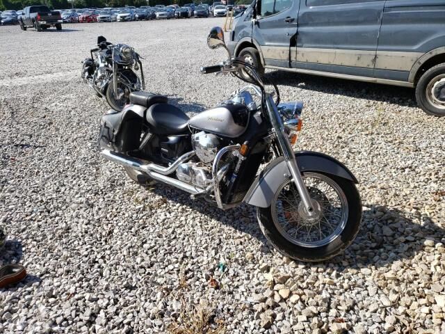 Honda VT750 (Shadow Aero)