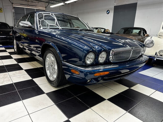 Jaguar Vanden Plas