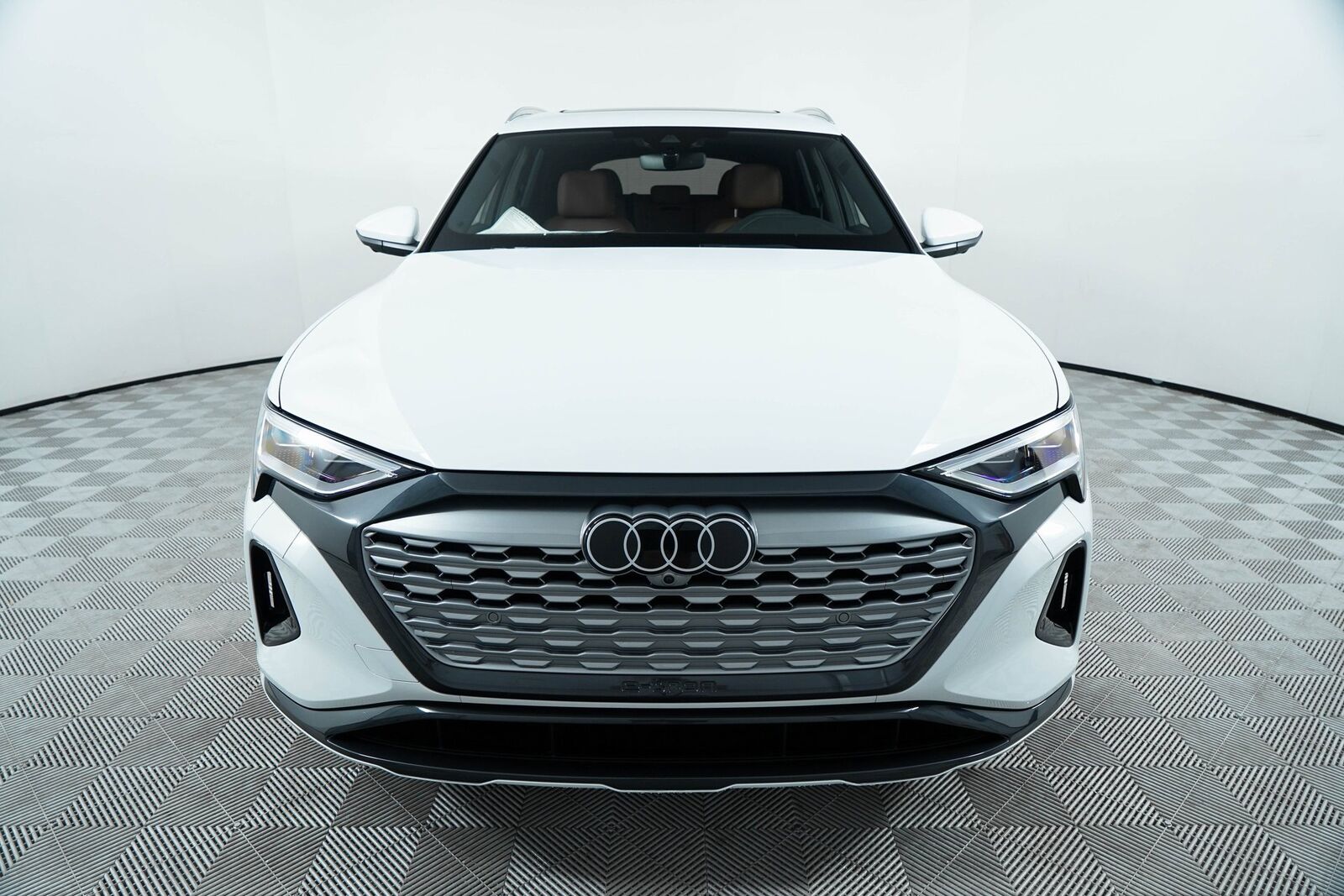 2024 Audi Q8