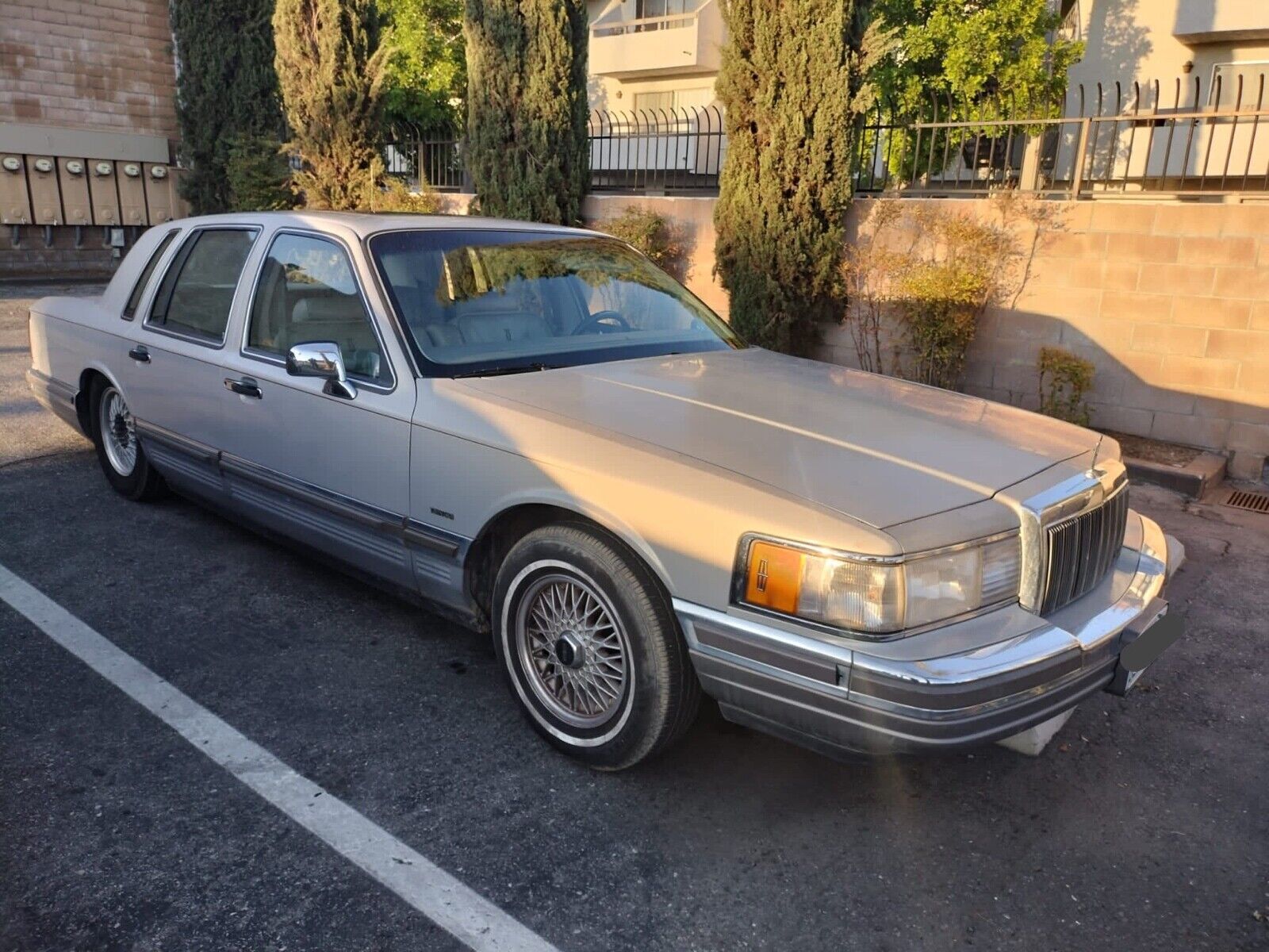 Lincoln Town Car