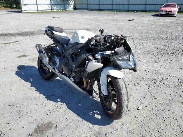 Suzuki GSX-R750