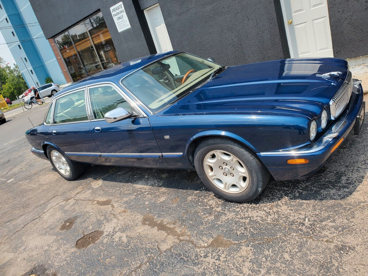 Jaguar Vanden Plas