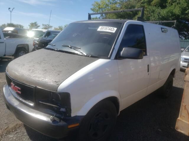 GMC Safari