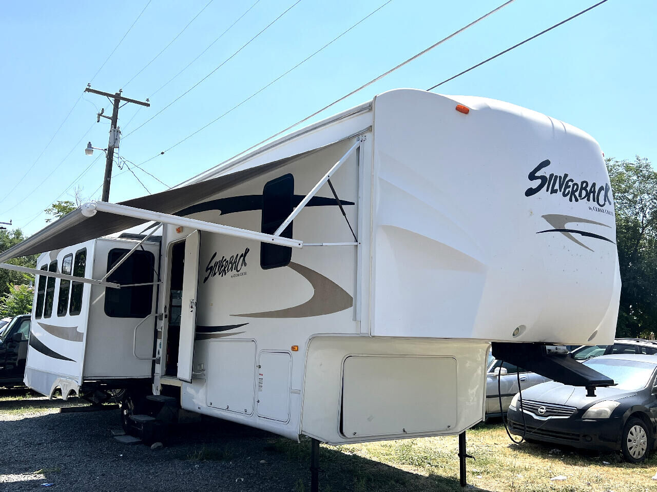 2010 FOREST RIVER Cedar Creek