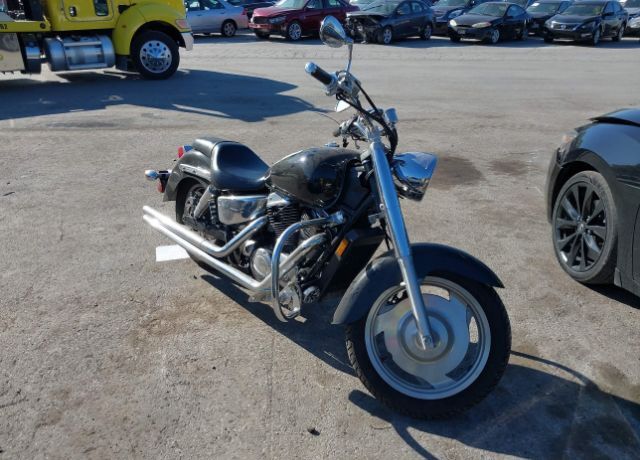 Honda VT1100C2 (SHADOW SABRE)