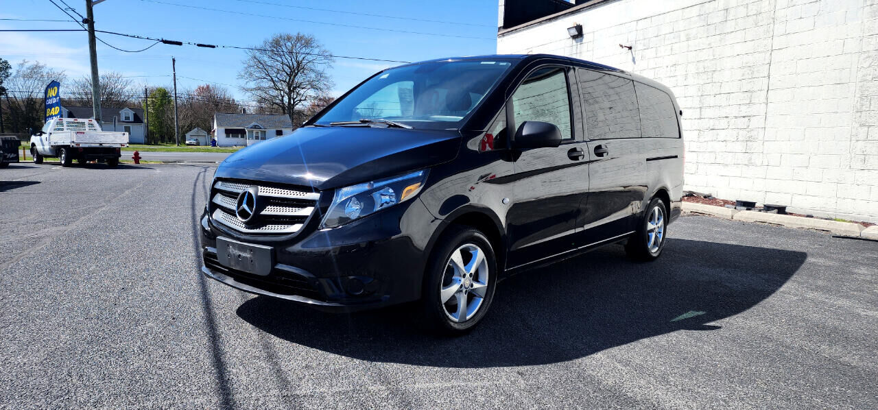 2017 Mercedes-Benz METRIS