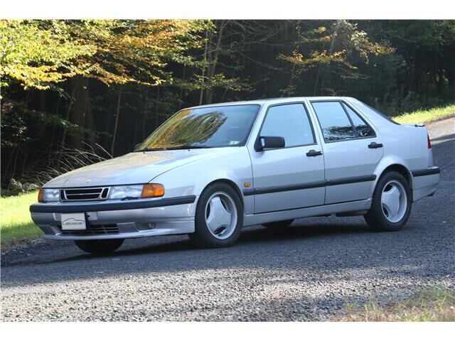 Saab 9000