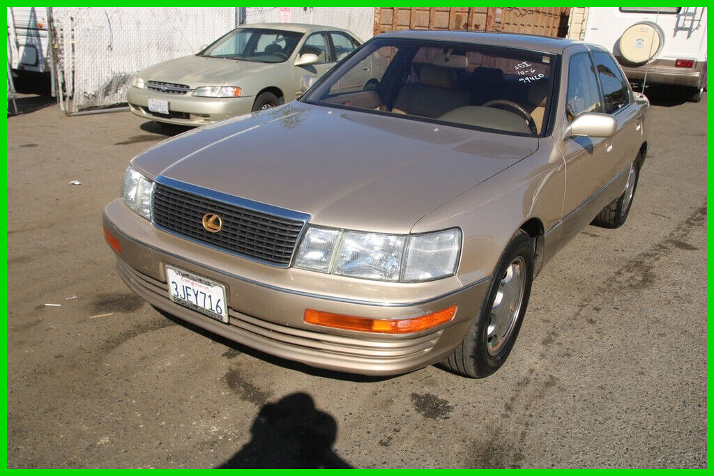 Lexus LS