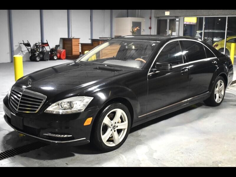 2011 MERCEDES-BENZ S-Class