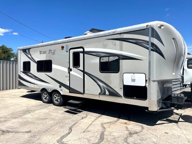 2016 FOREST RIVER Work and Play