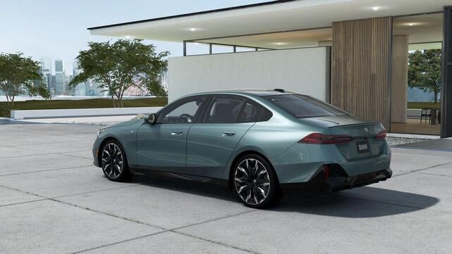 2024 BMW 530i
