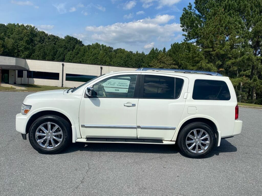 Infiniti QX56