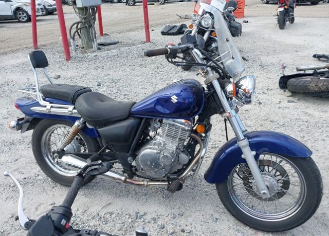 Suzuki GZ250