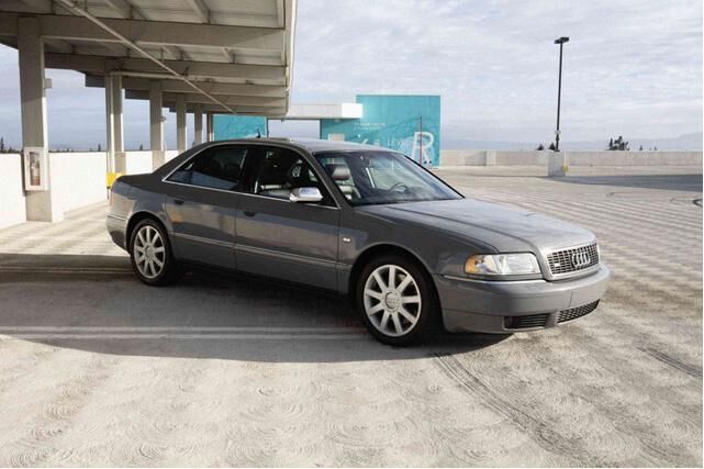 Audi S8