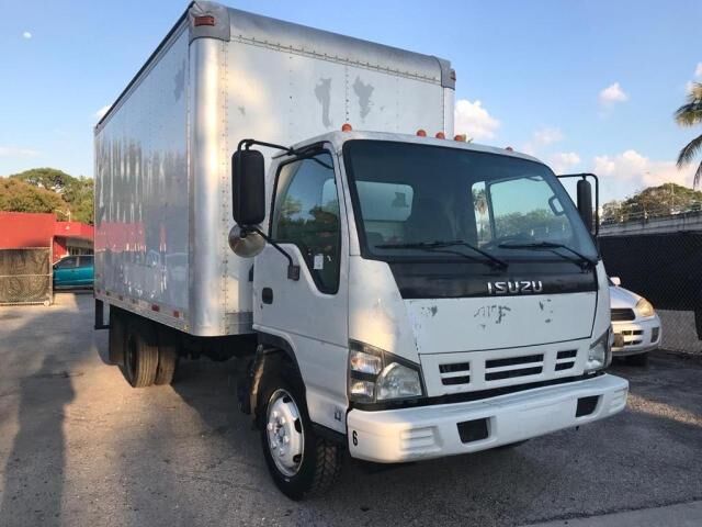 Isuzu NQR/NRR