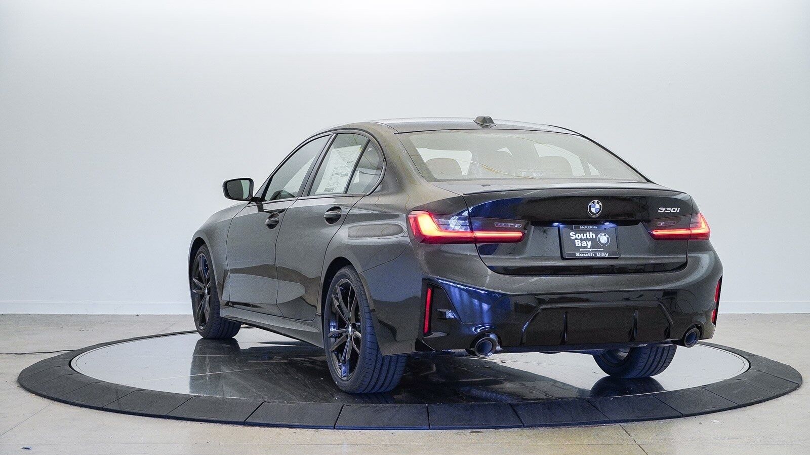 2023 BMW 330i