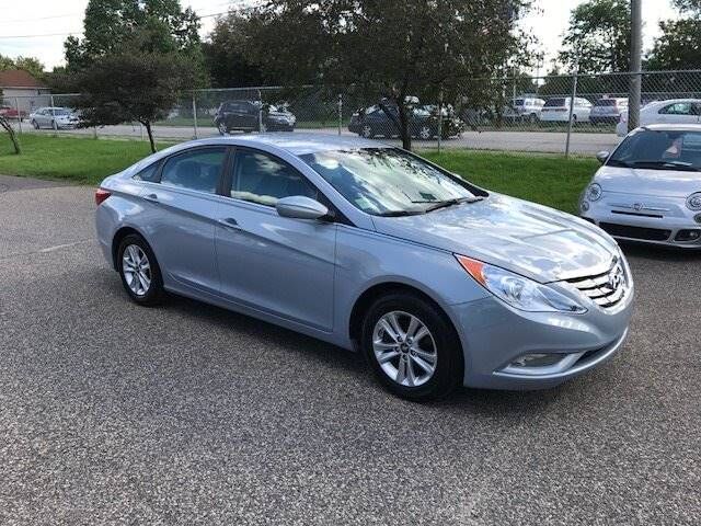 2013 HYUNDAI Sonata