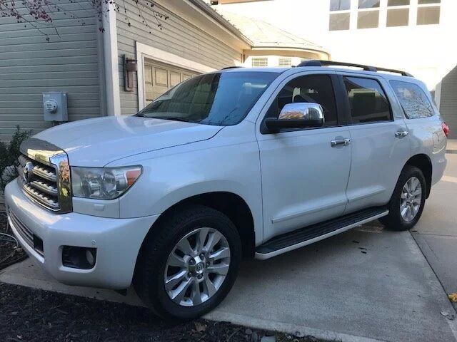 2008 TOYOTA Sequoia