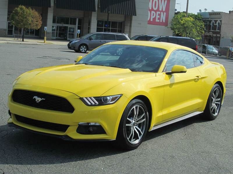 2015 FORD Mustang