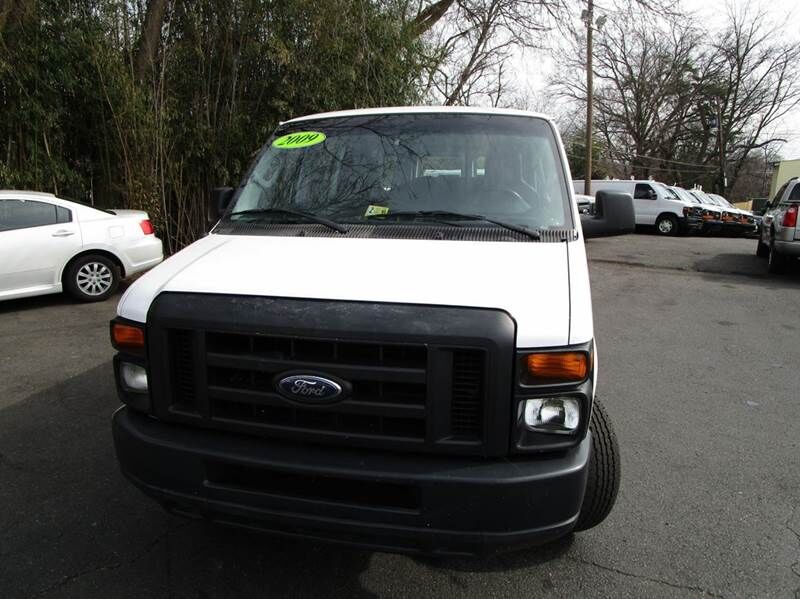 2009 FORD E-350