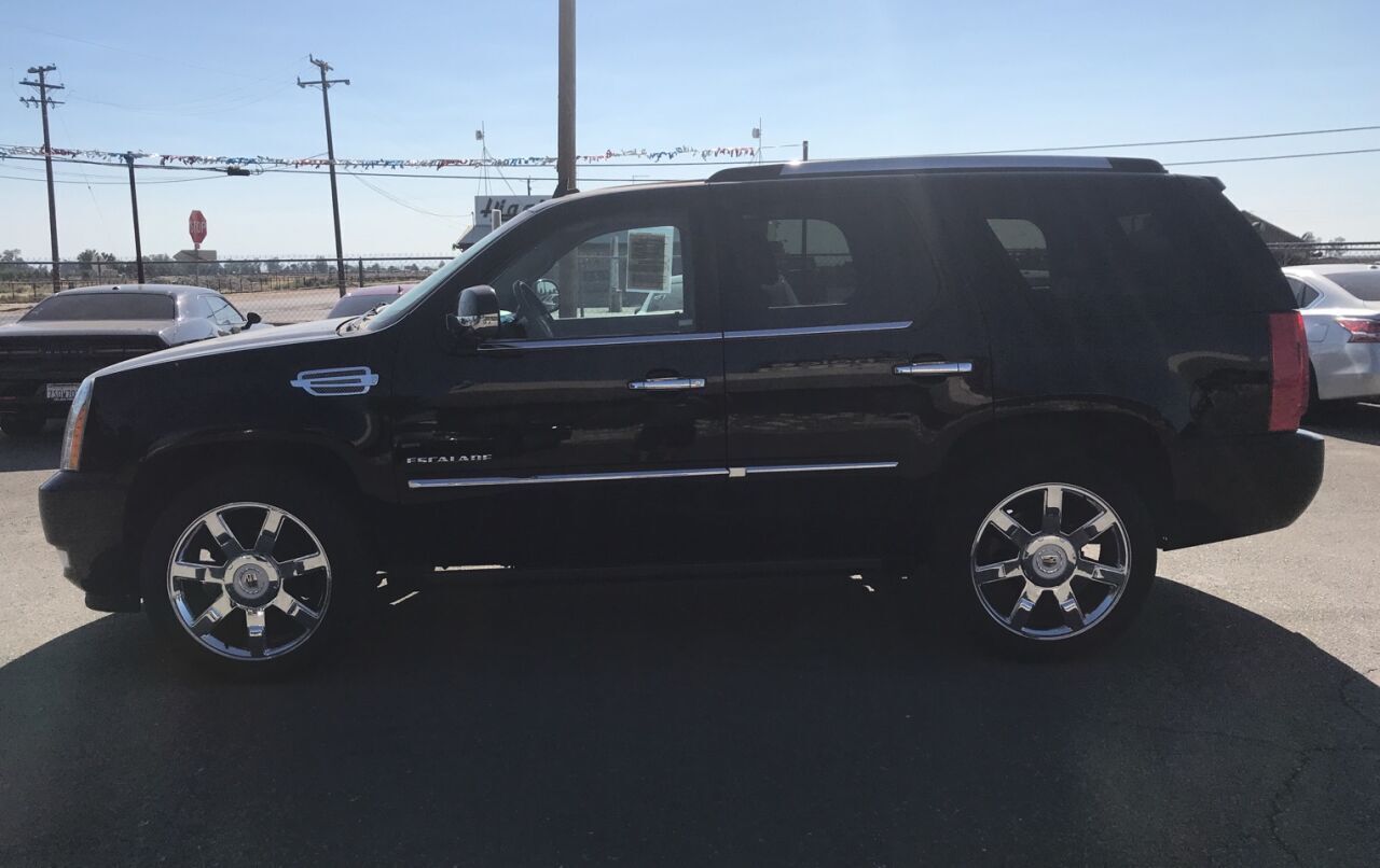 2011 CADILLAC Escalade