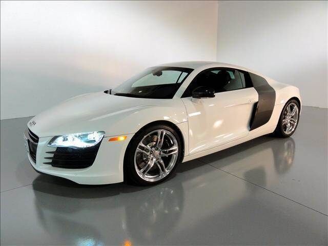 2010 AUDI R8