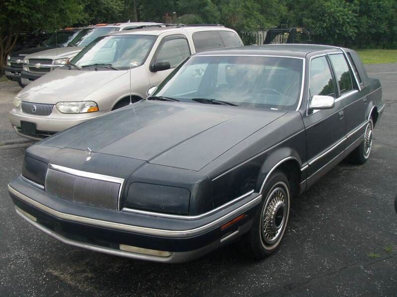 1992 CHRYSLER New Yorker