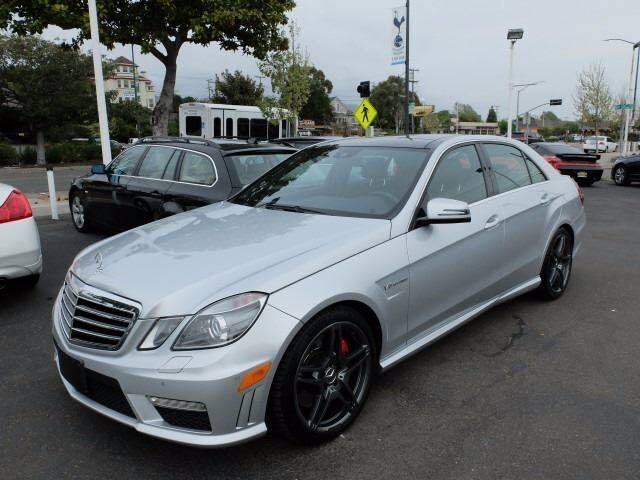 2013 MERCEDES-BENZ E-Class