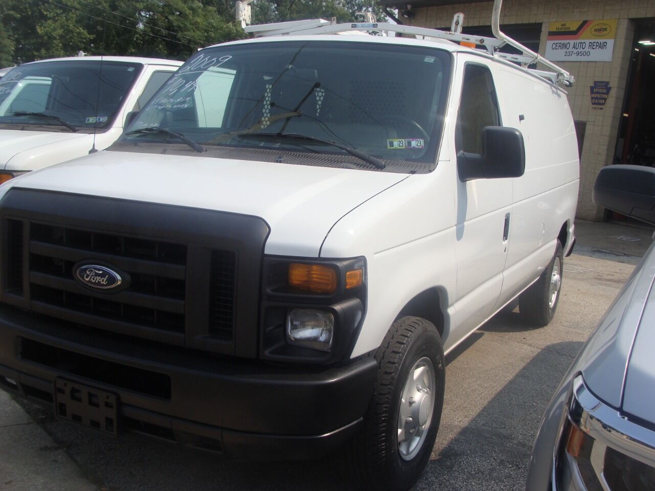 2009 FORD E-250
