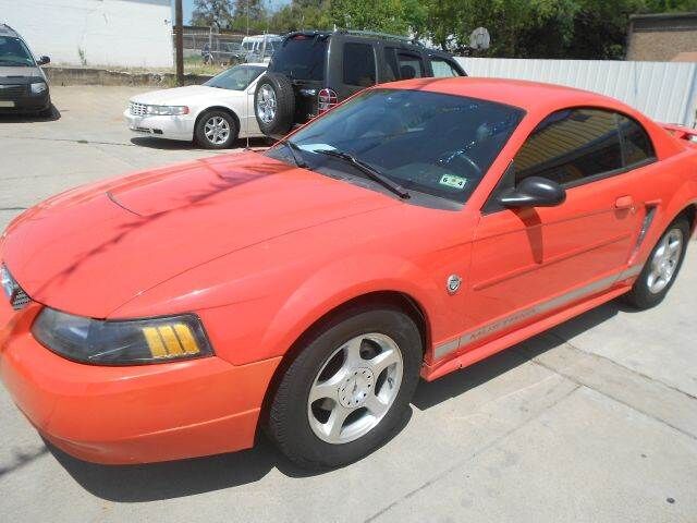 2004 FORD Mustang