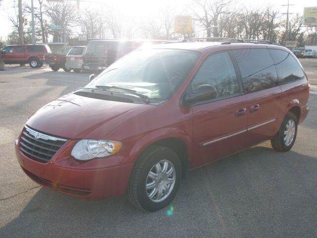 2006 CHRYSLER Town and Country