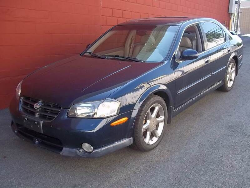 2001 NISSAN Maxima