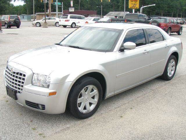 2005 CHRYSLER 300