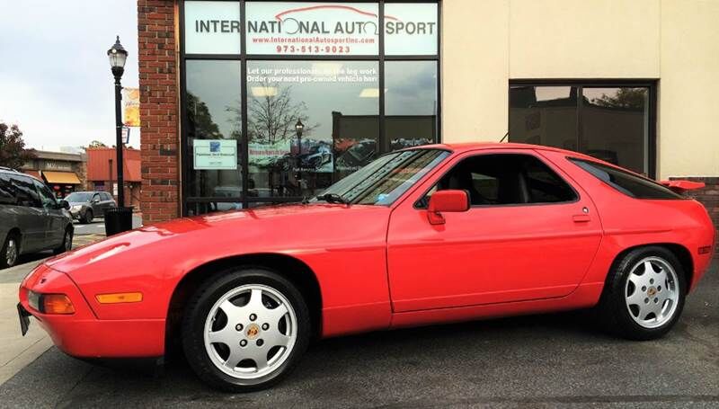 Porsche 928