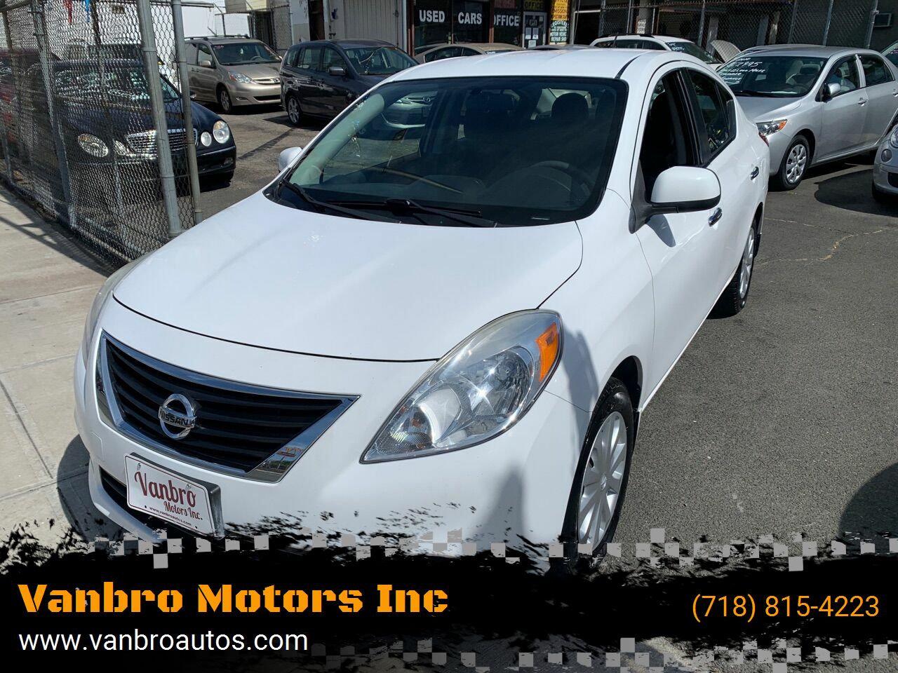 2012 NISSAN Versa
