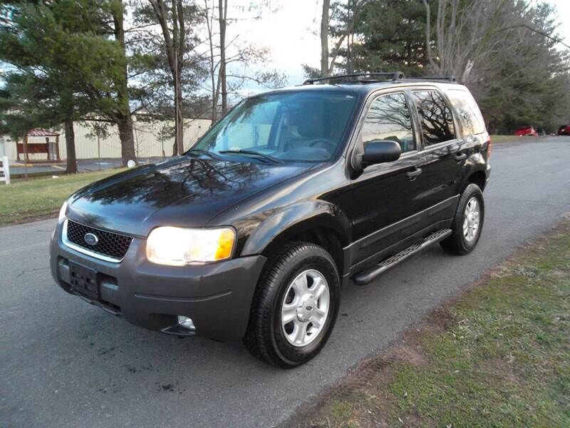 2004 FORD Escape
