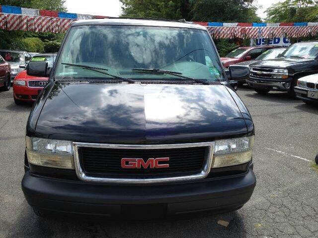 GMC Safari