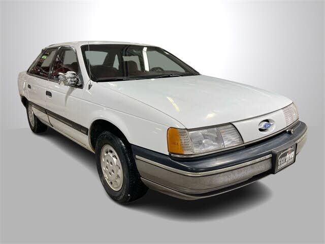 Ford Taurus