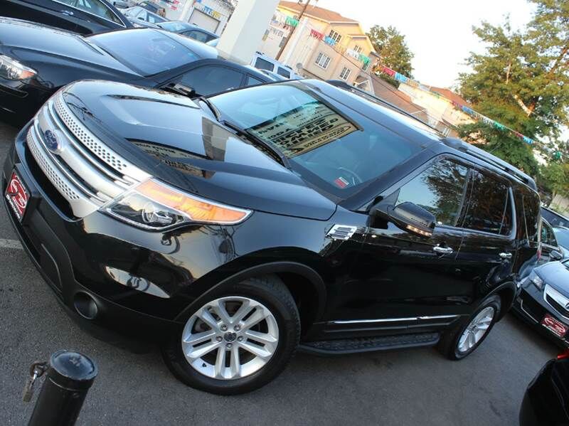 2011 FORD Explorer