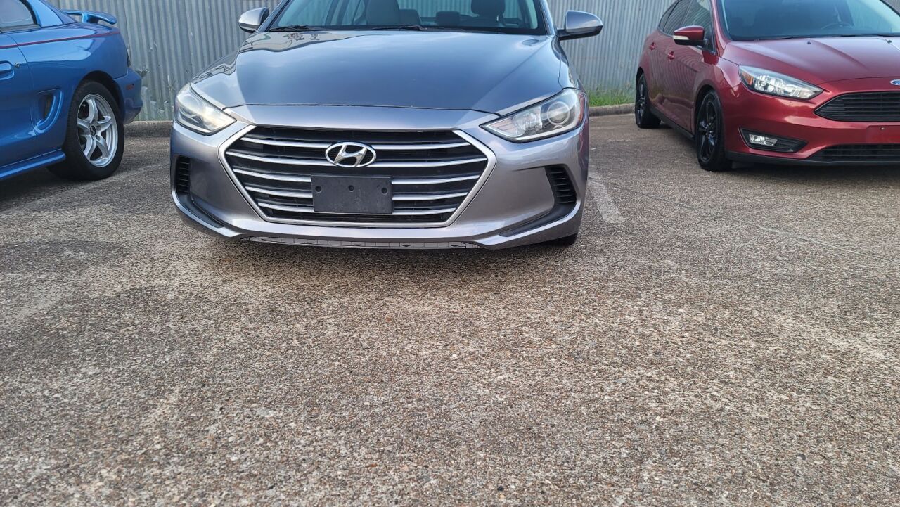 2018 HYUNDAI Elantra