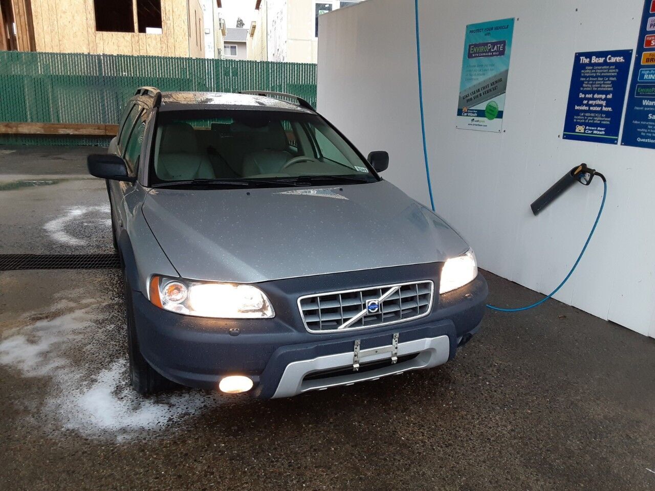 2005 VOLVO XC70