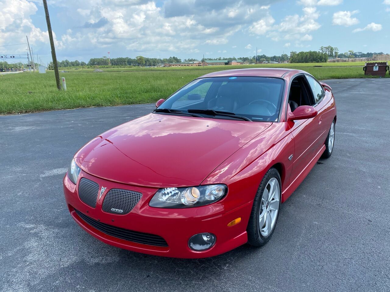 2004 PONTIAC GTO