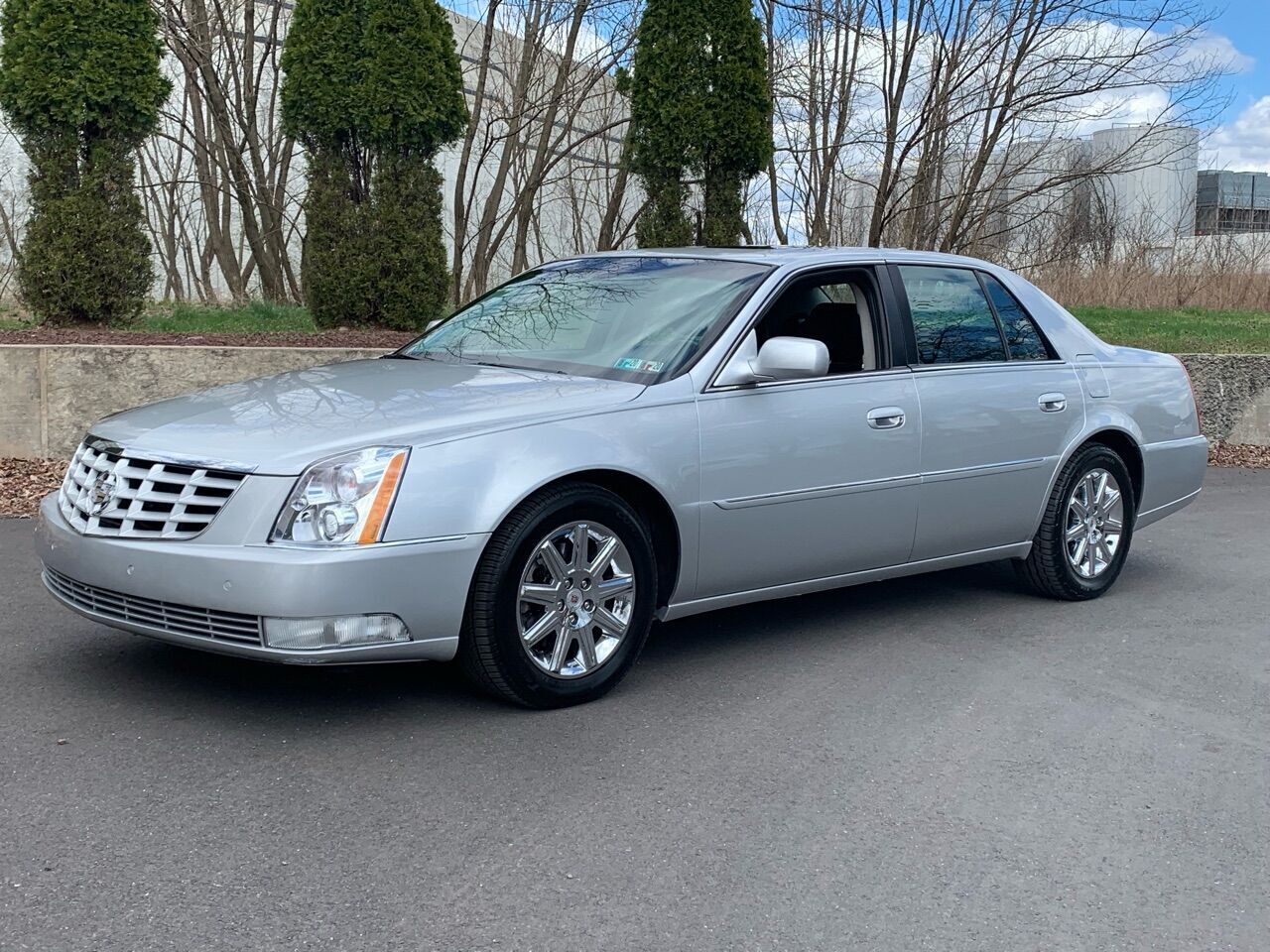 2011 CADILLAC DTS